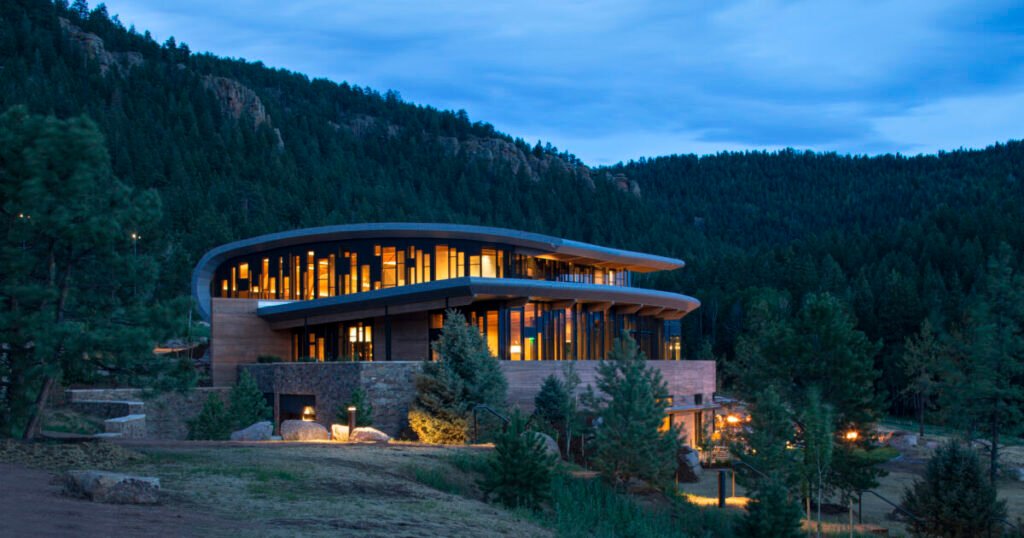 Discover Luxurious Mountain Retreats