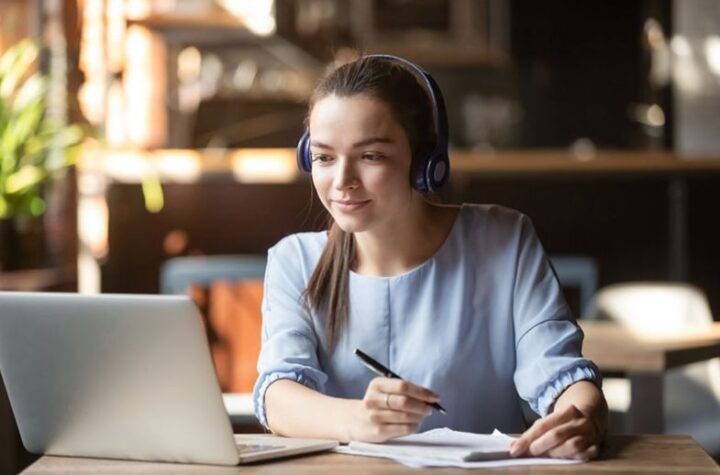 article review toward a theory of motivational interviewing 1