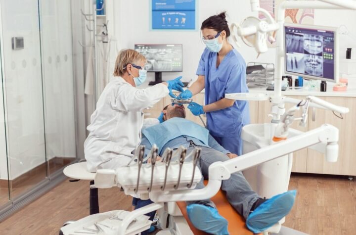 Dental Hygienist in London